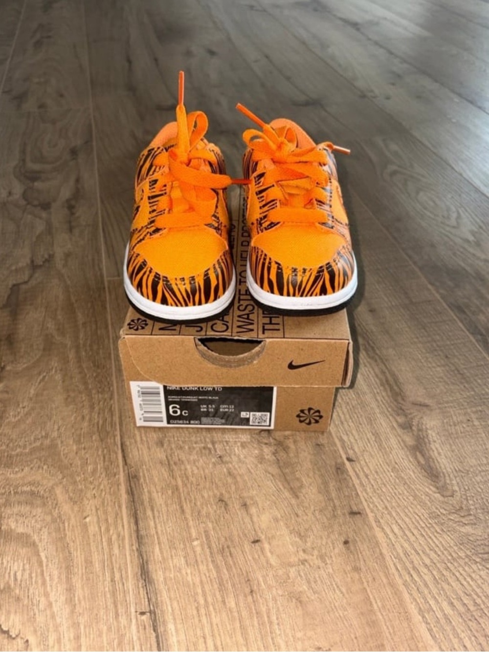 Nike Kids Orange Tiger-Print Sneakers